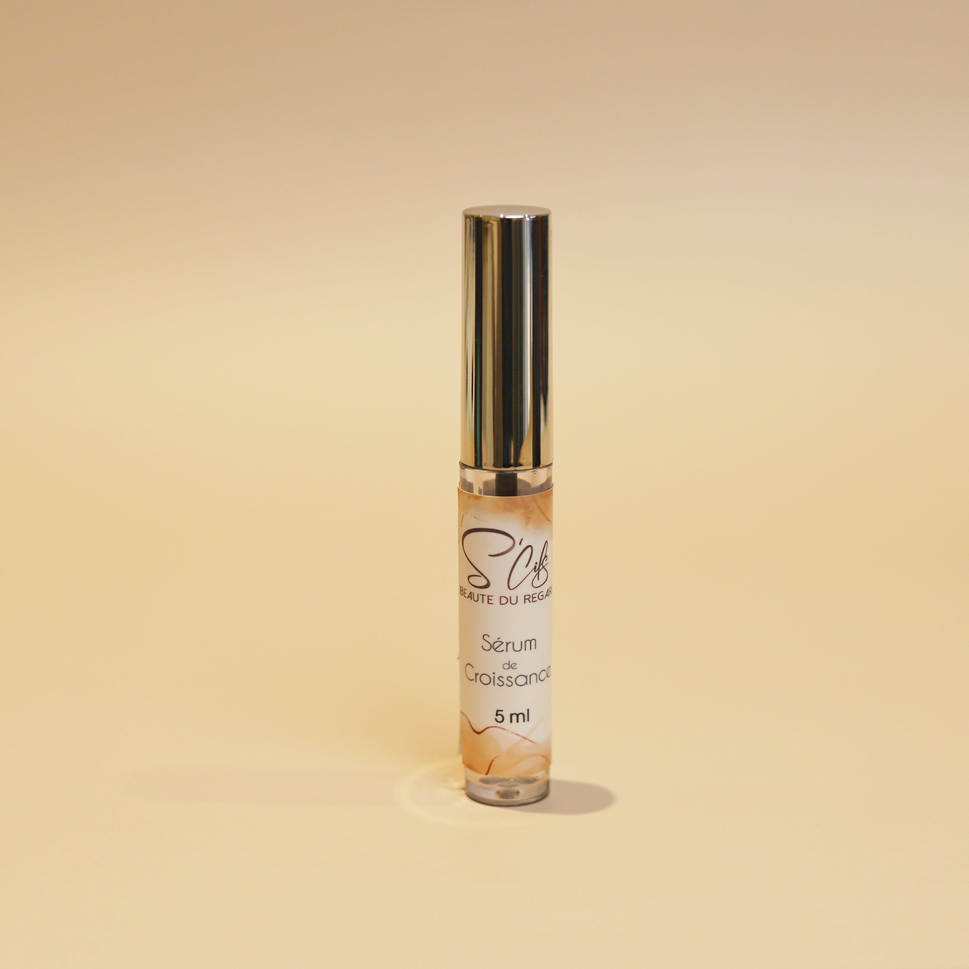 sérum de croissance cils naturels. produit de beauté